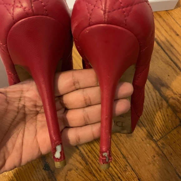 Shoes - Picture 2 of 5